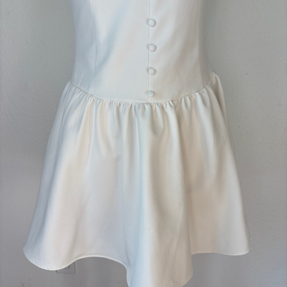 Solid White Drop Waist Sleeveless Button Front Dr… - image 3